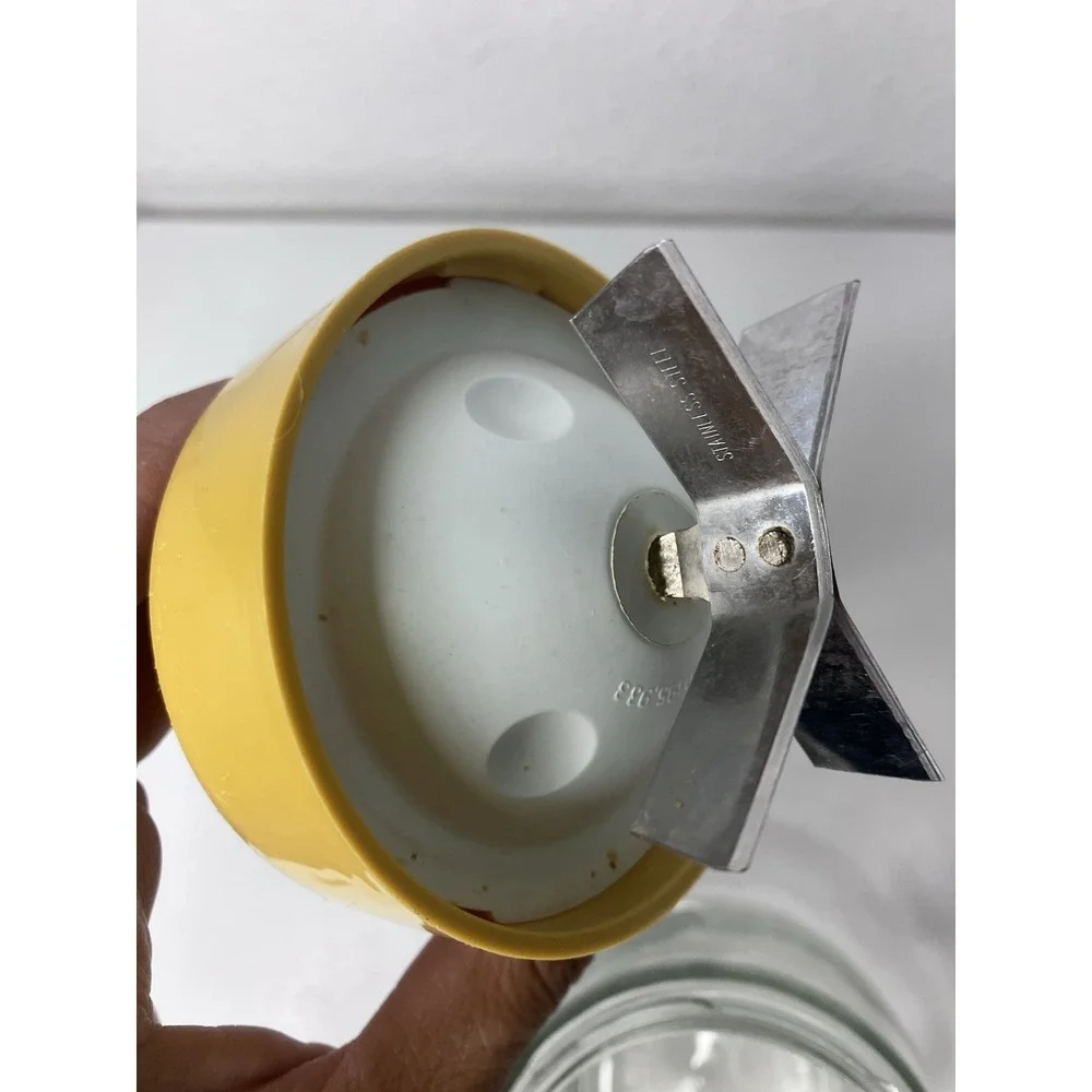 VTG Federal Housewares Yellow Handled Onion Nut Food Chopper Jar Made In USA